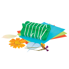 Load image into Gallery viewer, Thames and Kosmos 551002 Flower &amp; Leaf Press