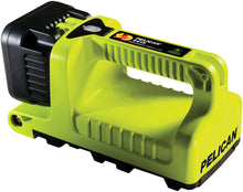 Load image into Gallery viewer, Pelican 9415 LED Lantern